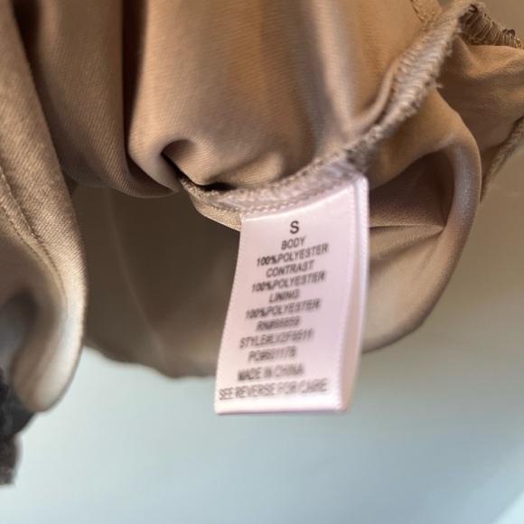 Olive & Oak Silver Sequin Top BNWT S - Picture 4 of 6